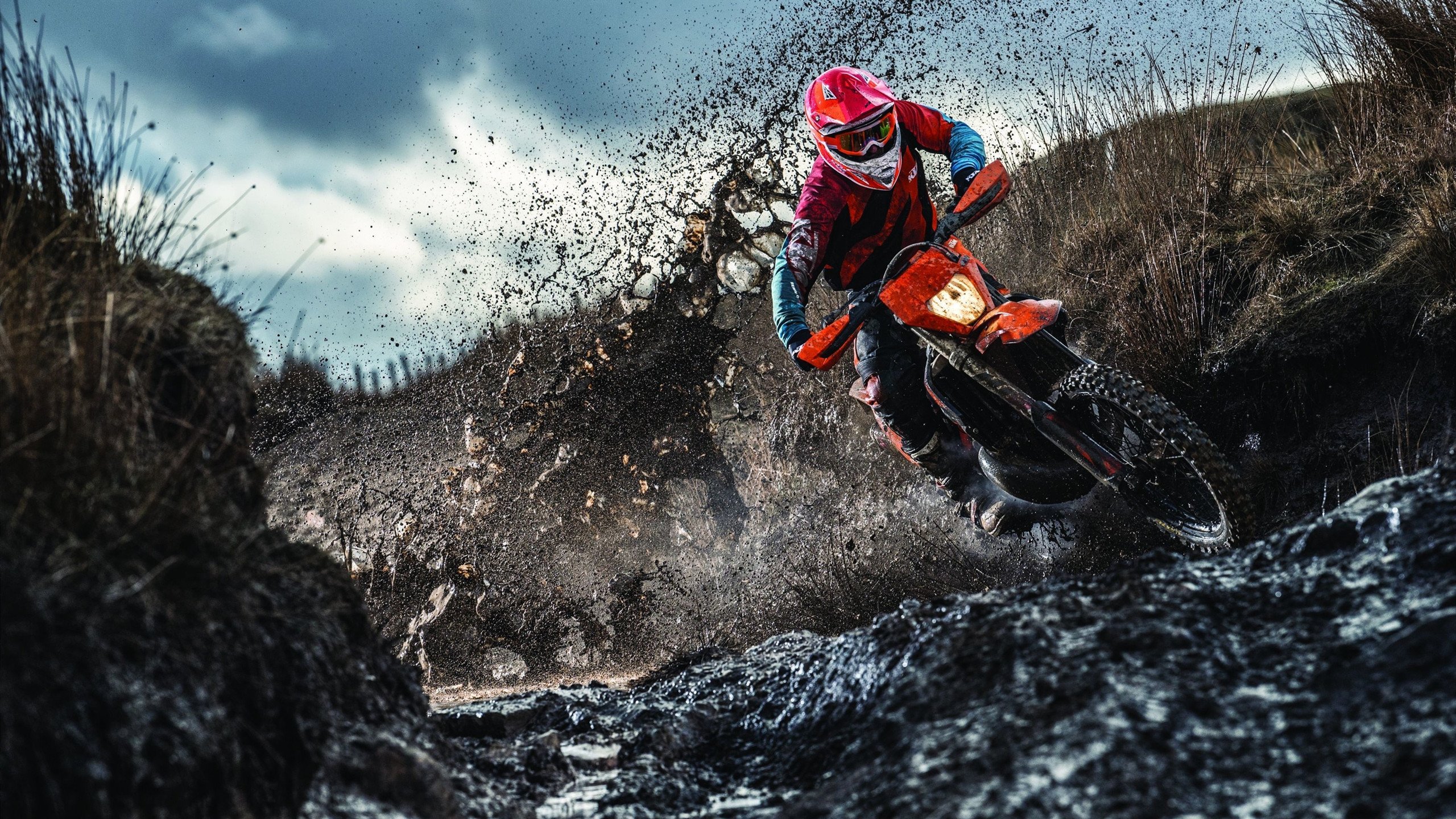 爱游戏中国官方网站平台-英超焦点战：超级替补的奇迹表现震撼全场，英超精彩